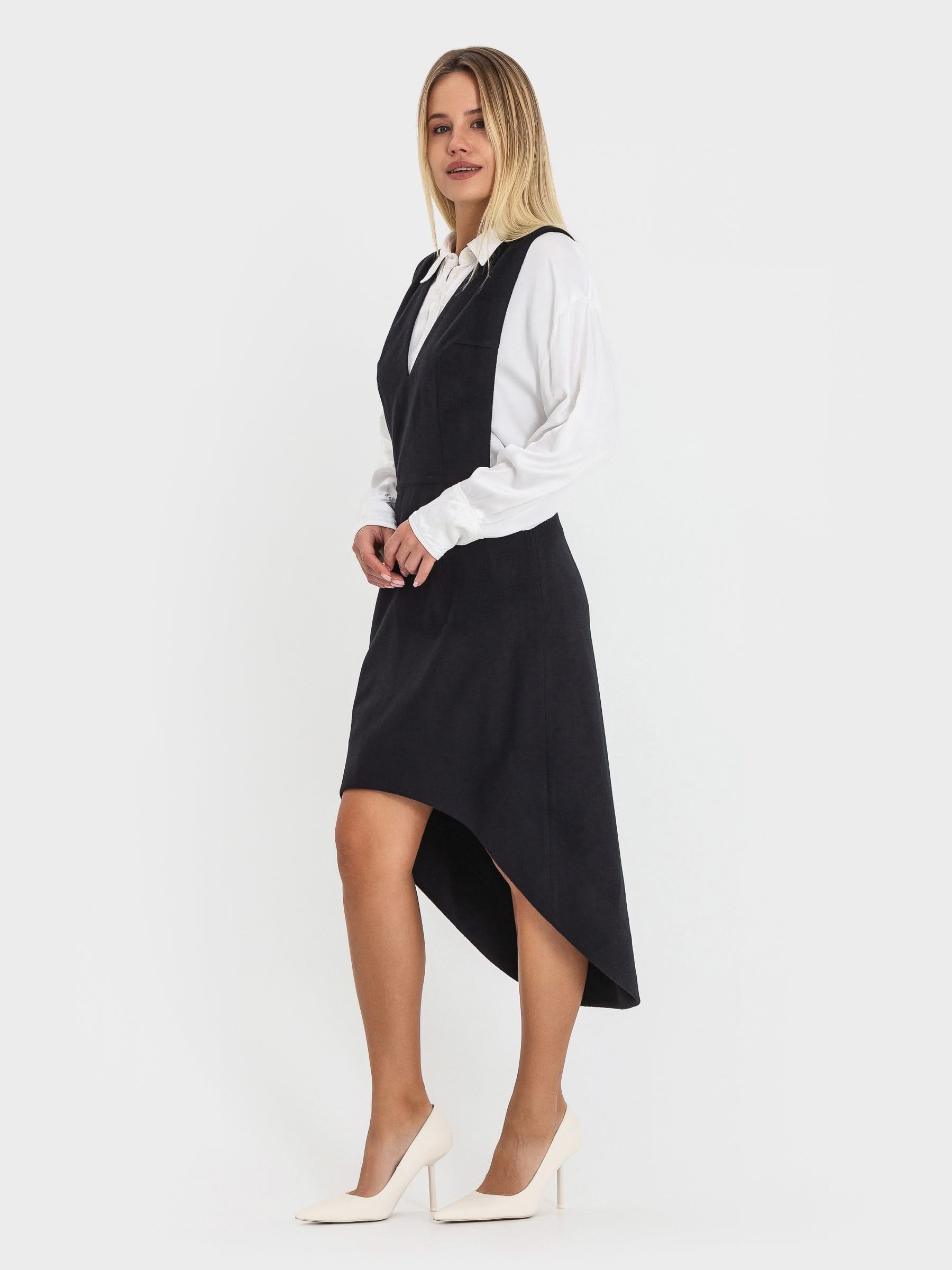 Pinafore dress
