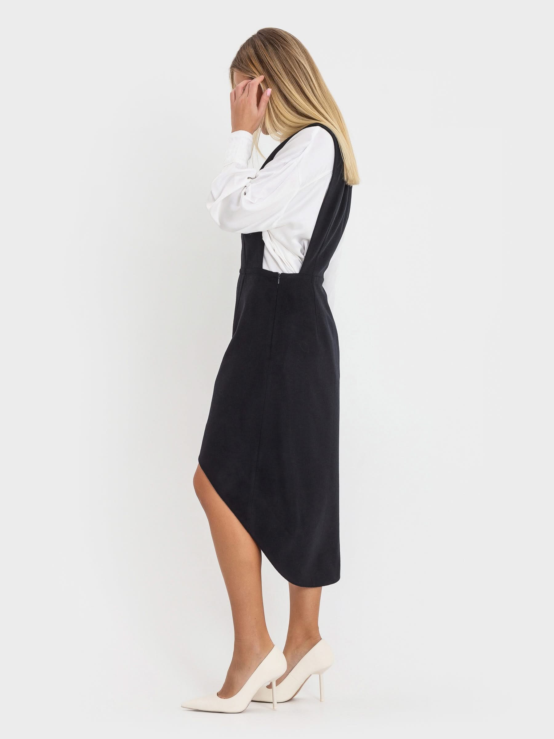 Pinafore dress