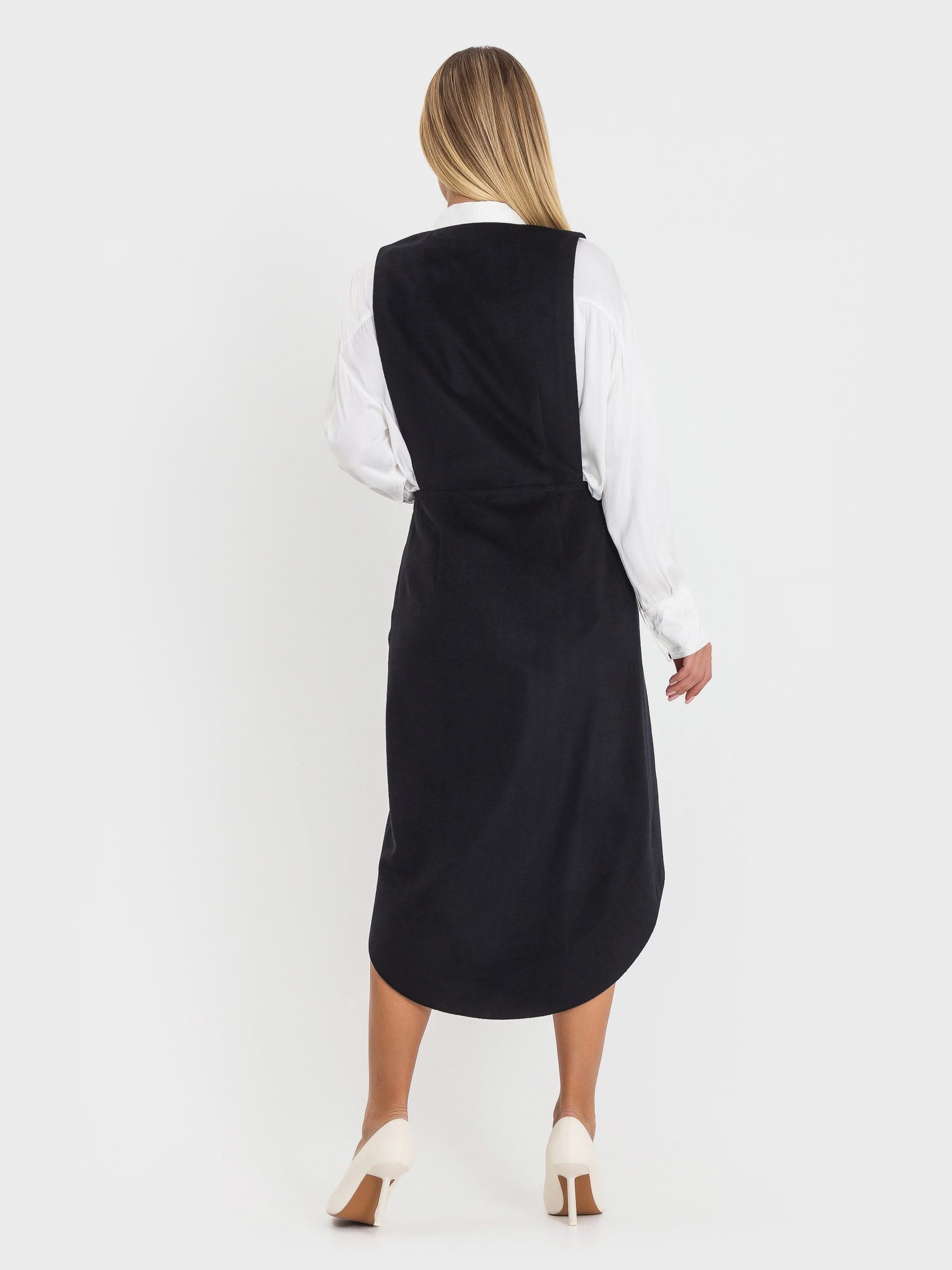 Pinafore dress