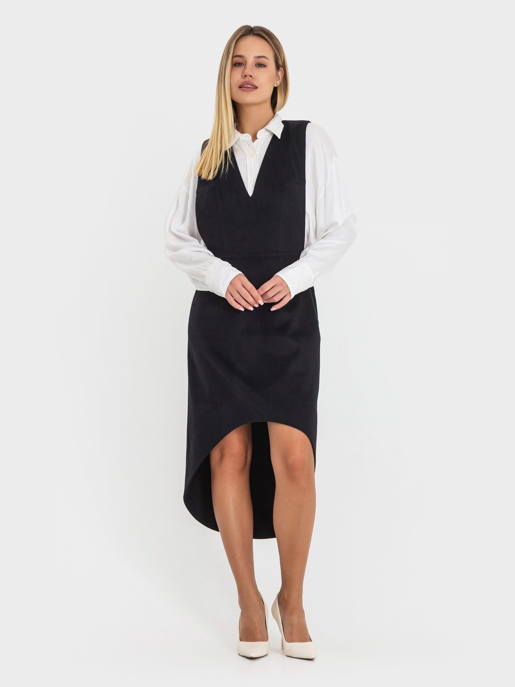 Pinafore dress