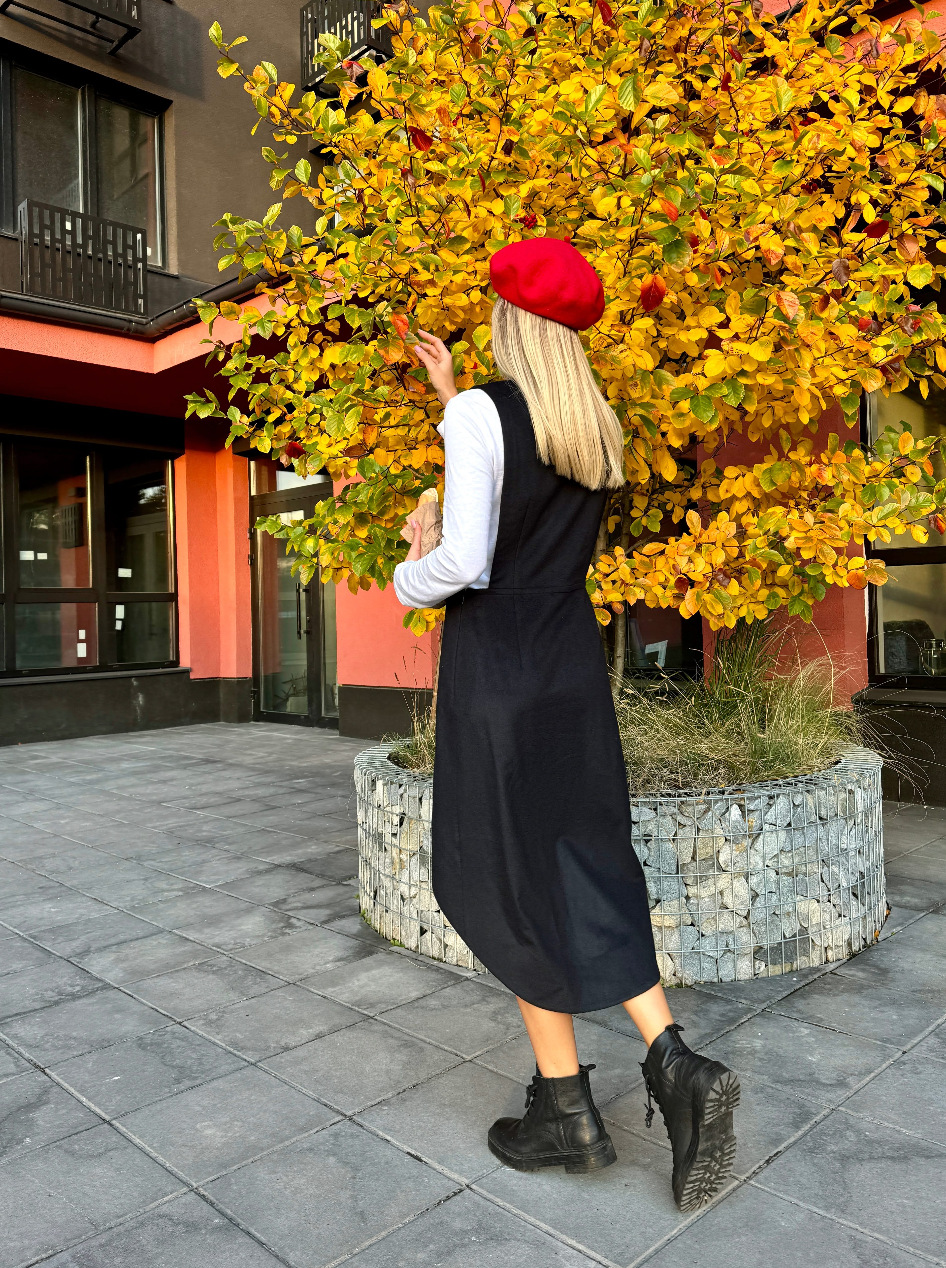 Pinafore dress