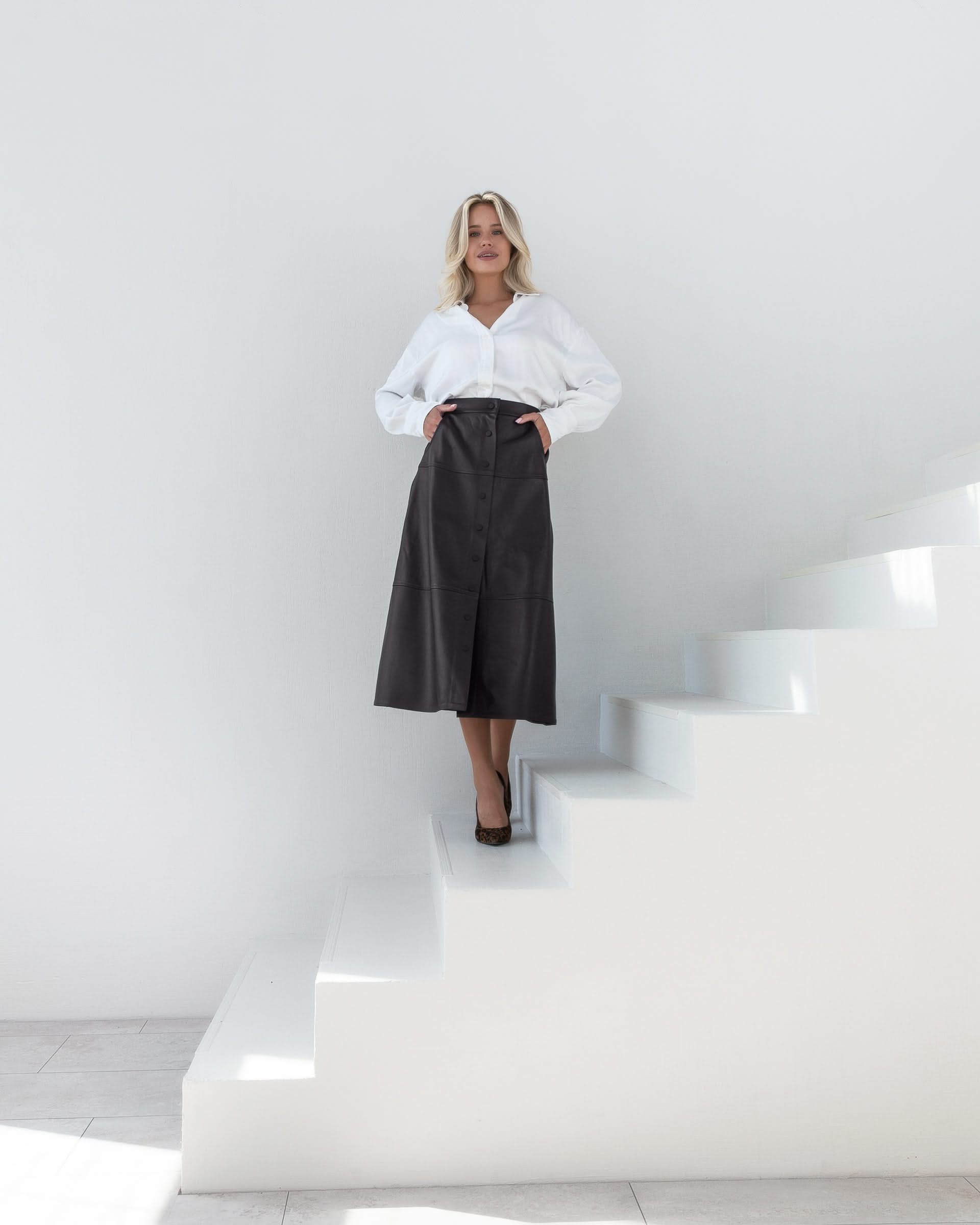 Sheepskin A-line skirt. Buttoned.