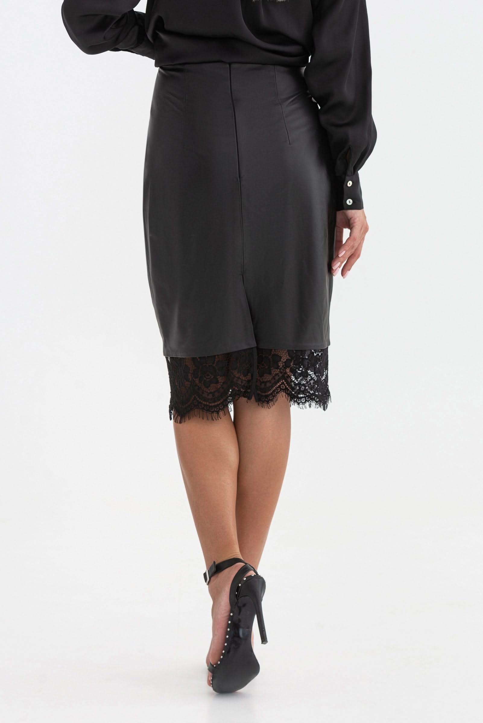 Lace pencil skirt