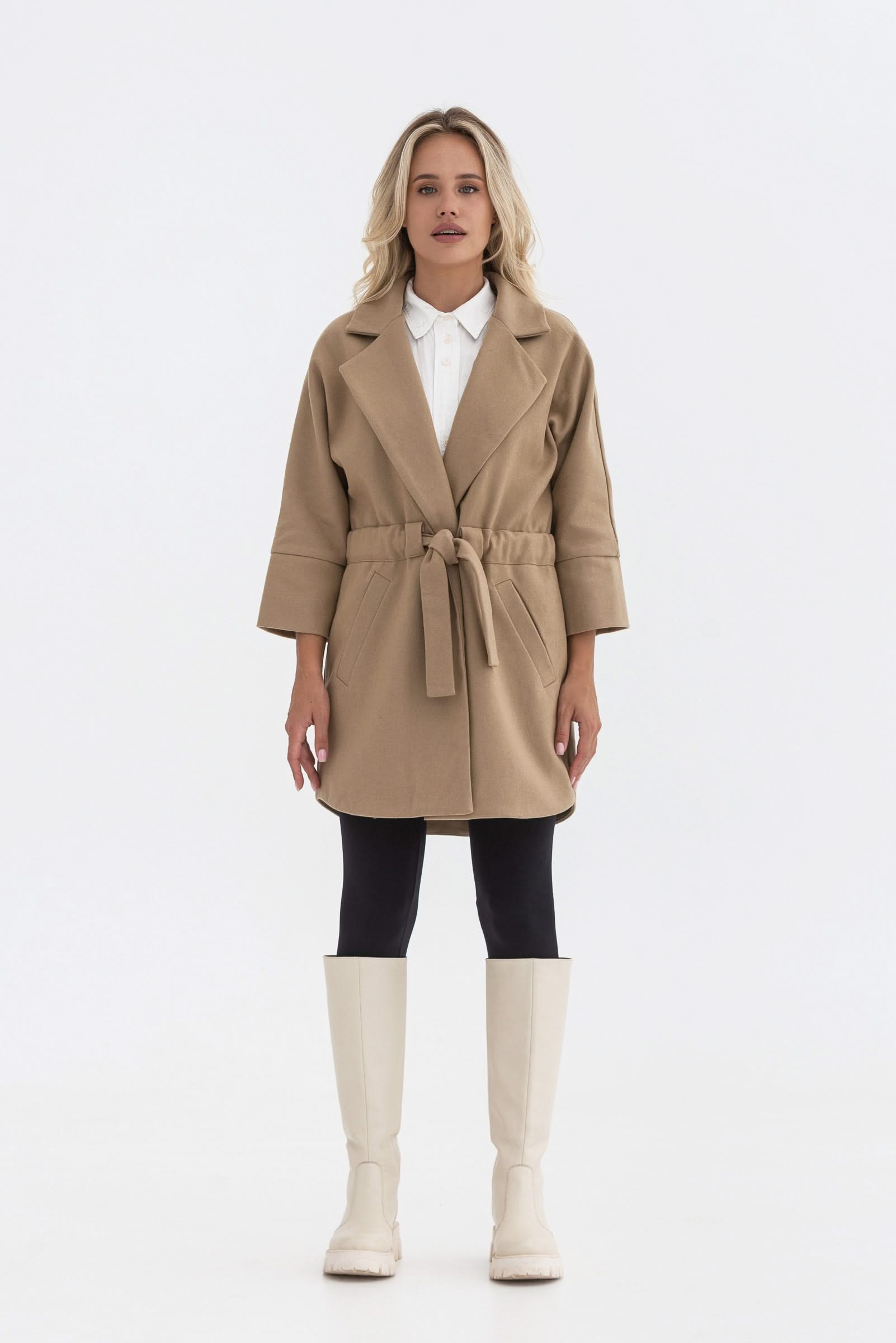 Short coat, belted