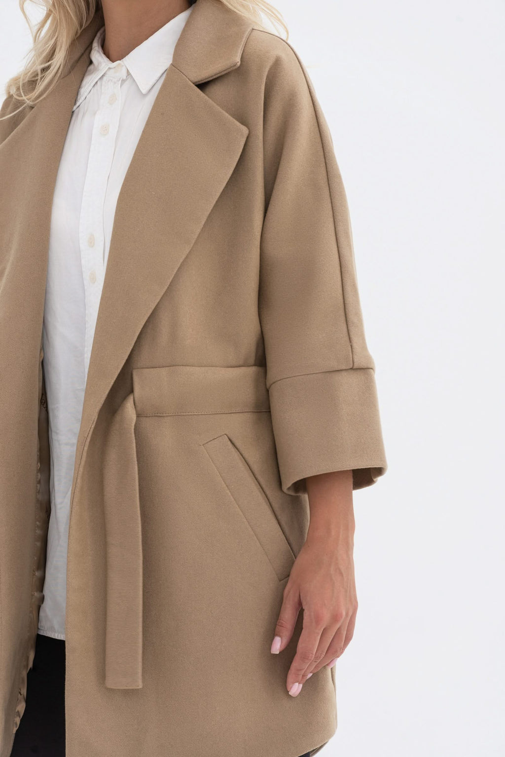 Short coat, belted