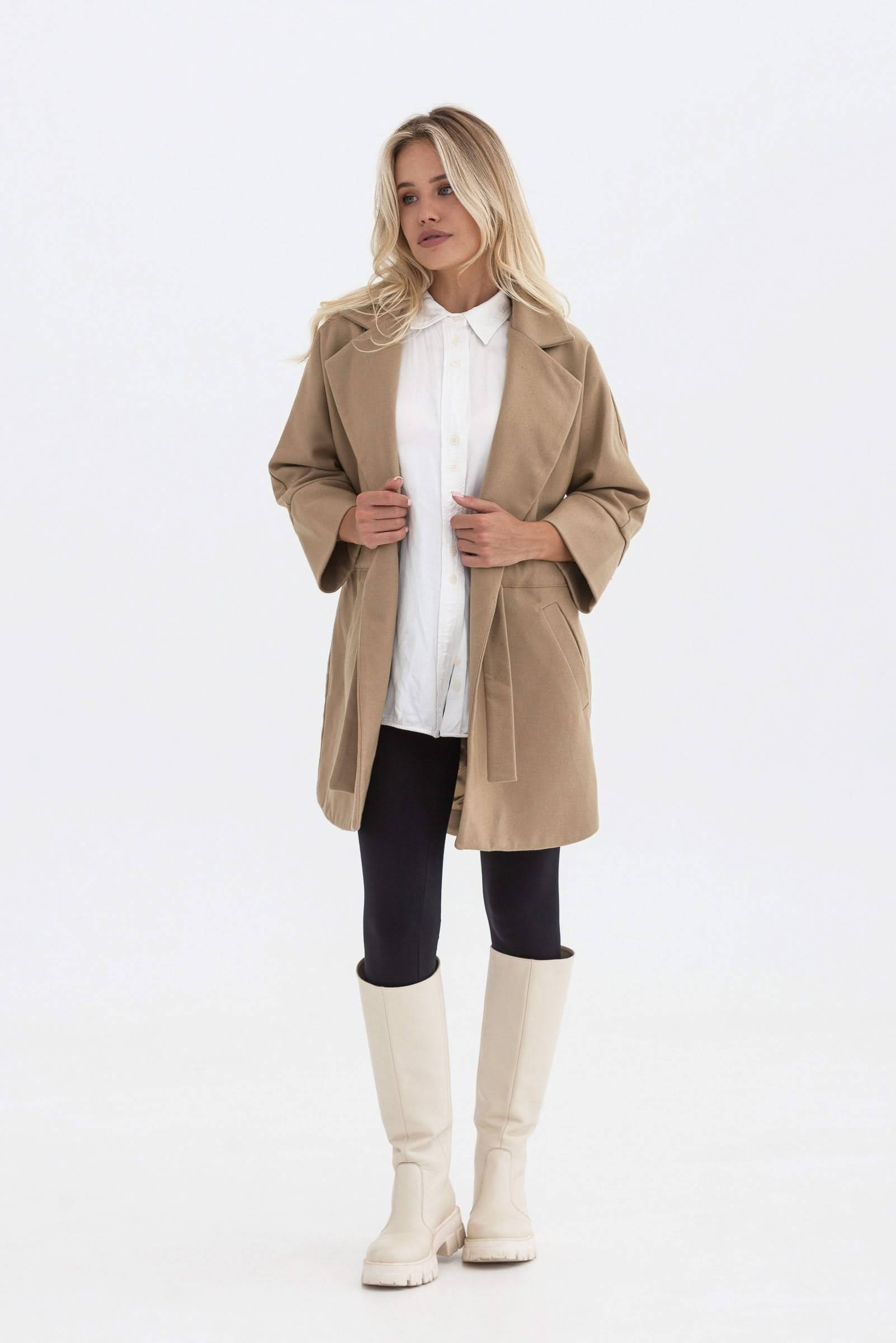 Short coat, belted